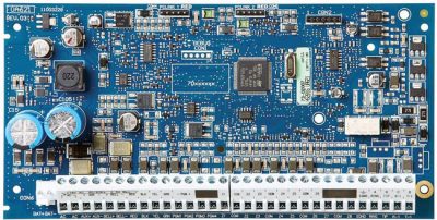 DSC NEO HS2016PCBE riasztóközpont, kezelő nélkül, csak panel.